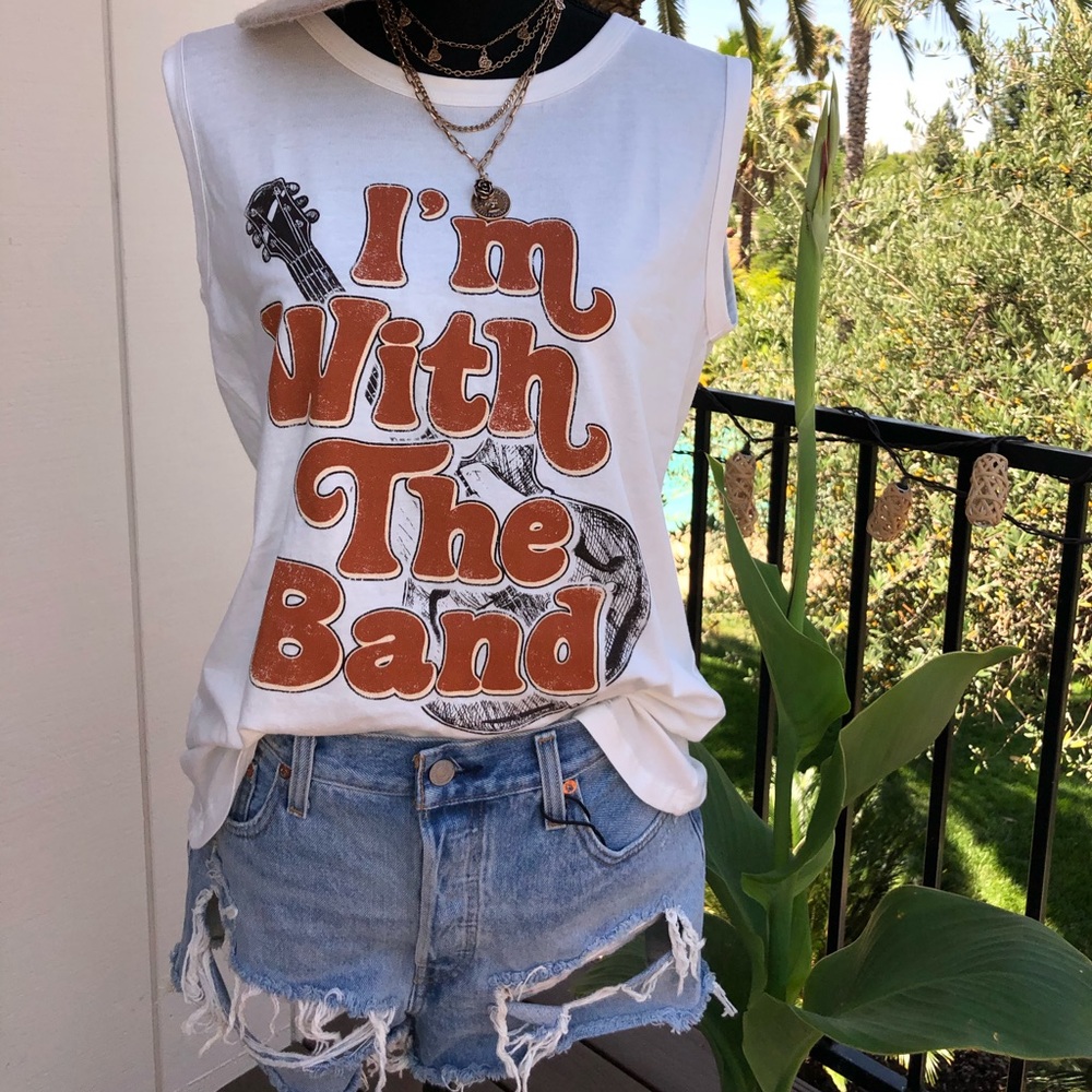Graphic muscle tank “I’m with the band🎸”